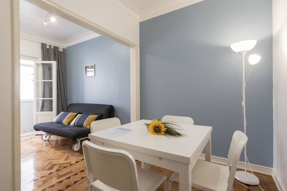 Apartamento junto à Fonte Luminosa - ליסבון - חדר אוכל