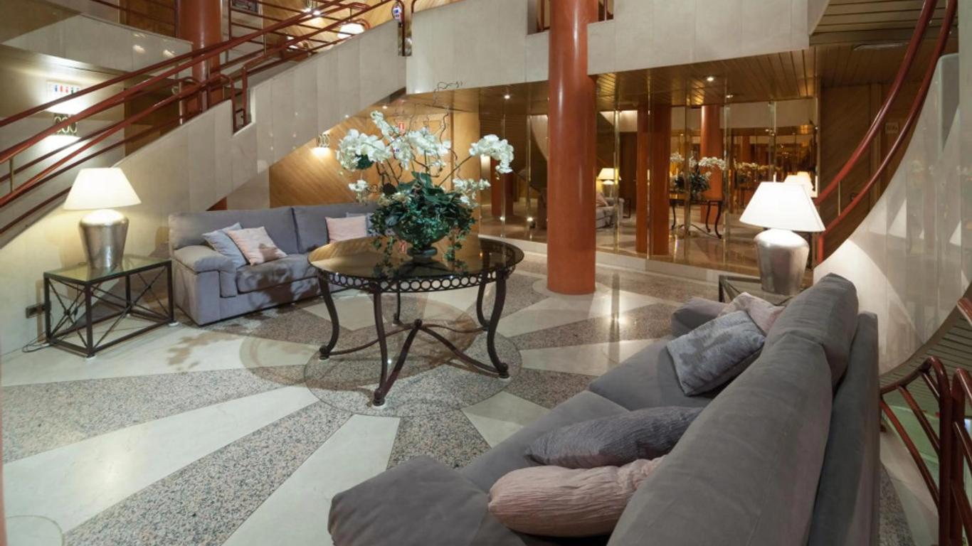 Aparto-Hotel Rosales