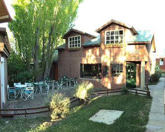 Hostel Los Pioneros - El Calafate - Hàng hiên