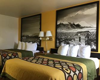 Super 8 by Wyndham Elko - אלקו - חדר שינה