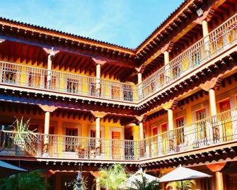 Hotel La Parroquia - Pátzcuaro