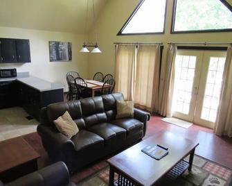 Coosawattee River Resort - Ellijay - Sala de estar