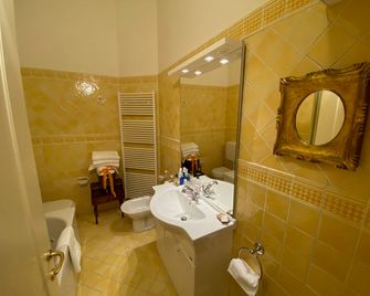 Exclusive Aparthotel La Reunion - Ravenna - Kylpyhuone