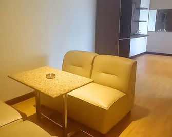 Hotel Aruni Ancol - ג'קרטה - סלון