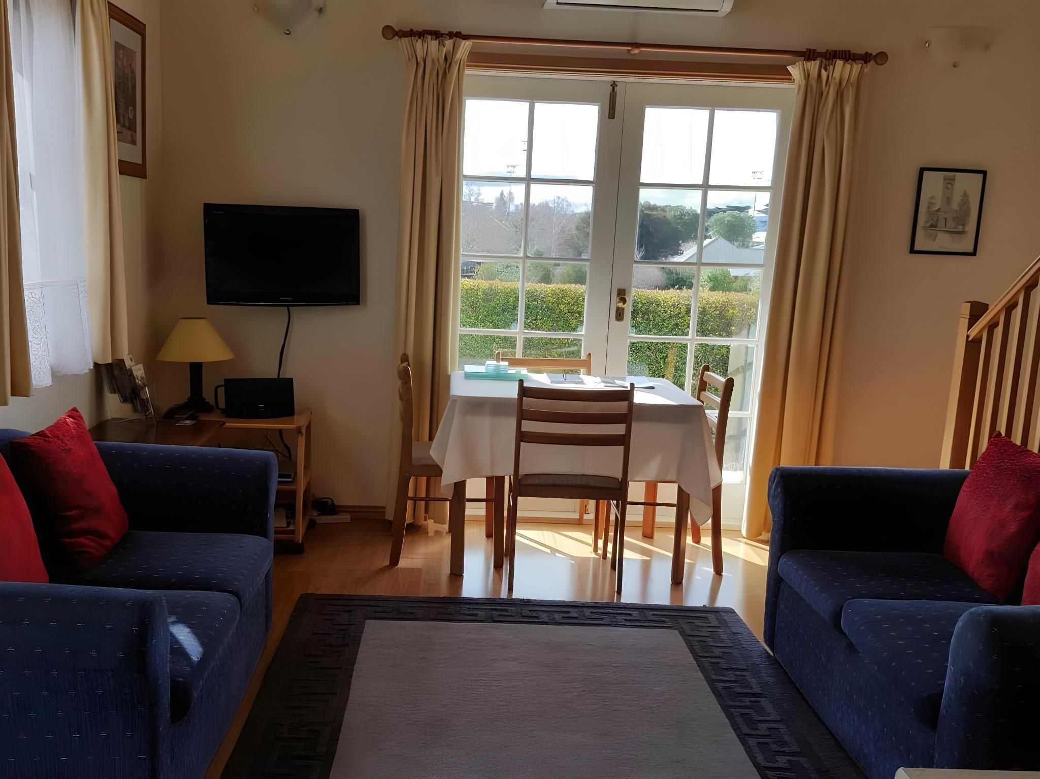 Richmond Barracks Cottages - הובארט - סלון