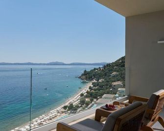 Hotel Nissaki Beach - Nisaki - Balcón