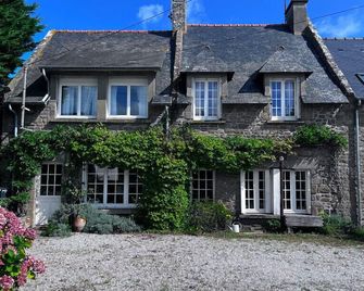 Rare pearl with garden facing the sea - Saint-Coulomb - Gebäude