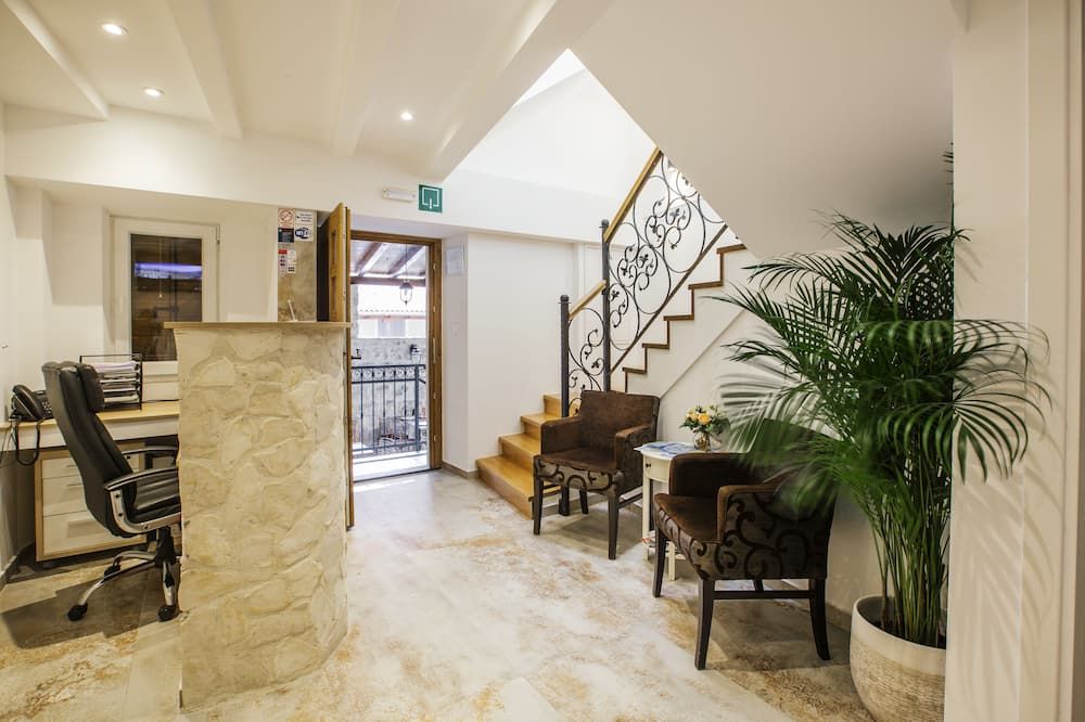 Heritage Hotel Dea Hvar - Hvar - לובי