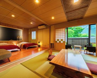 Ryosou Makibanoie 18 Years Or Older - Yufu - Bedroom