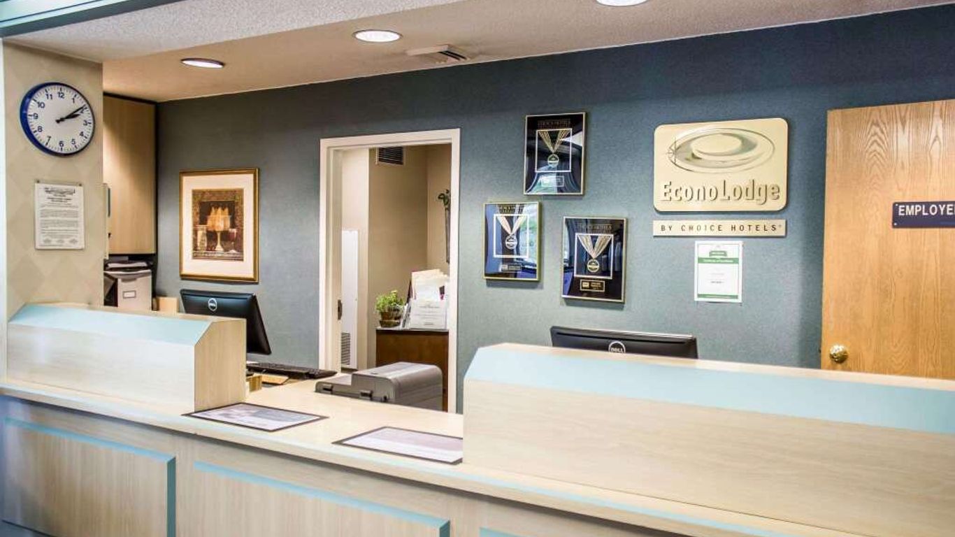 Econo Lodge Meadville