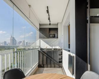 Apto c/ Varanda Gourmet a 190m do Metrô - WAL0714 - Sao Paulo - Balcony