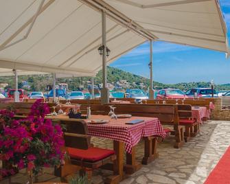 Hotel Plava Laguna - Tisno - Restaurant