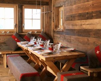 Wonderful and bright charming, renovated, and with a lot of charm - Ormont-Dessus - Salle à manger