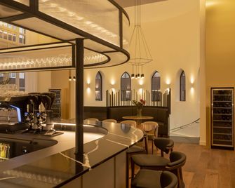 Doubletree By Hilton Sittard - Sittard - Bar