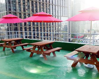 57 Myeongdong Hostel - Soul - Parveke