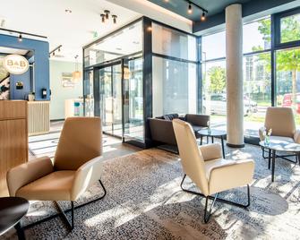 B&B Hotel München-Trudering - Múnich - Lobby