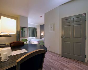 Studio 6 Toronto Mississauga - Mississauga - Bedroom