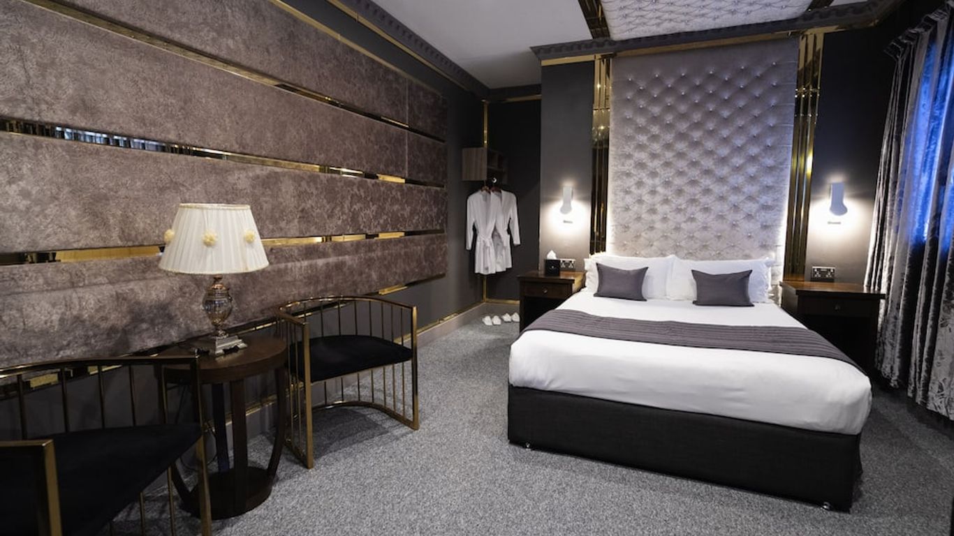 Grand Sapphire Hotel & Banqueting