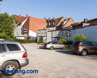 Hotel Zum Roten Tore - Luneburg - Building