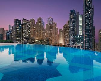 杜拜濱海灣地標飯店 - 杜拜 - 游泳池