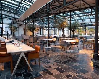 Comfort and Convenience Near Roermond with Outdoor Garden and Dining! - Baarlo - Restaurace