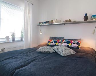 Awesome Apartment In Visby With Kitchen - Visby - Soverom