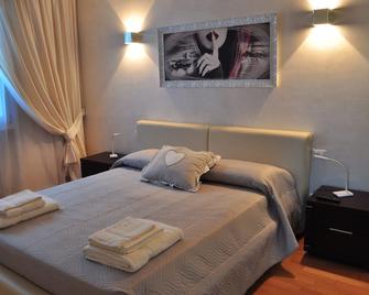 Belvedere Home - Desenzano del Garda - Chambre