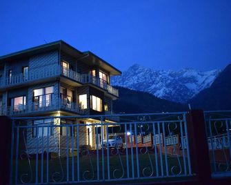 Sidho-aadesh - Kāngra - Edificio