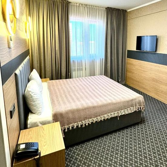 Golden Palace Hotel image 1