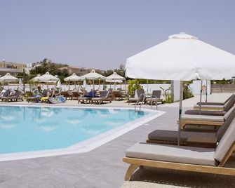 Kapetanios Bay Hotel Protaras - Protaras - Pool