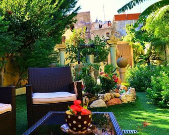 Olympos Pension - Rodas - Patio