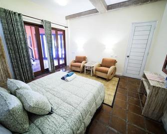 Easy Surf Villa - North Kuta - Bedroom