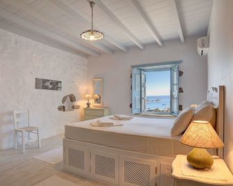 Theologos Houses - Grikos