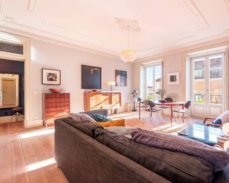 게스트리디 - 레이 오브 라이트 - 리스본 - 거실