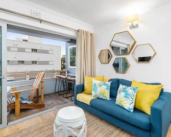 Clifton Studio 104 - Cape Town - Living room