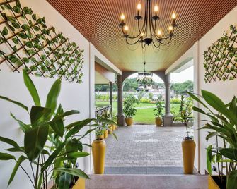 Stone Wood Hotel Amboli - Amboli