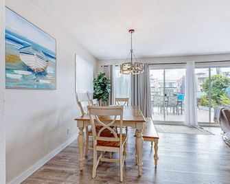 Balboa Blue Lagoon - Newport Beach - Salle à manger