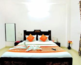 Anargh Holidays Inn - Kelwāra - Bedroom