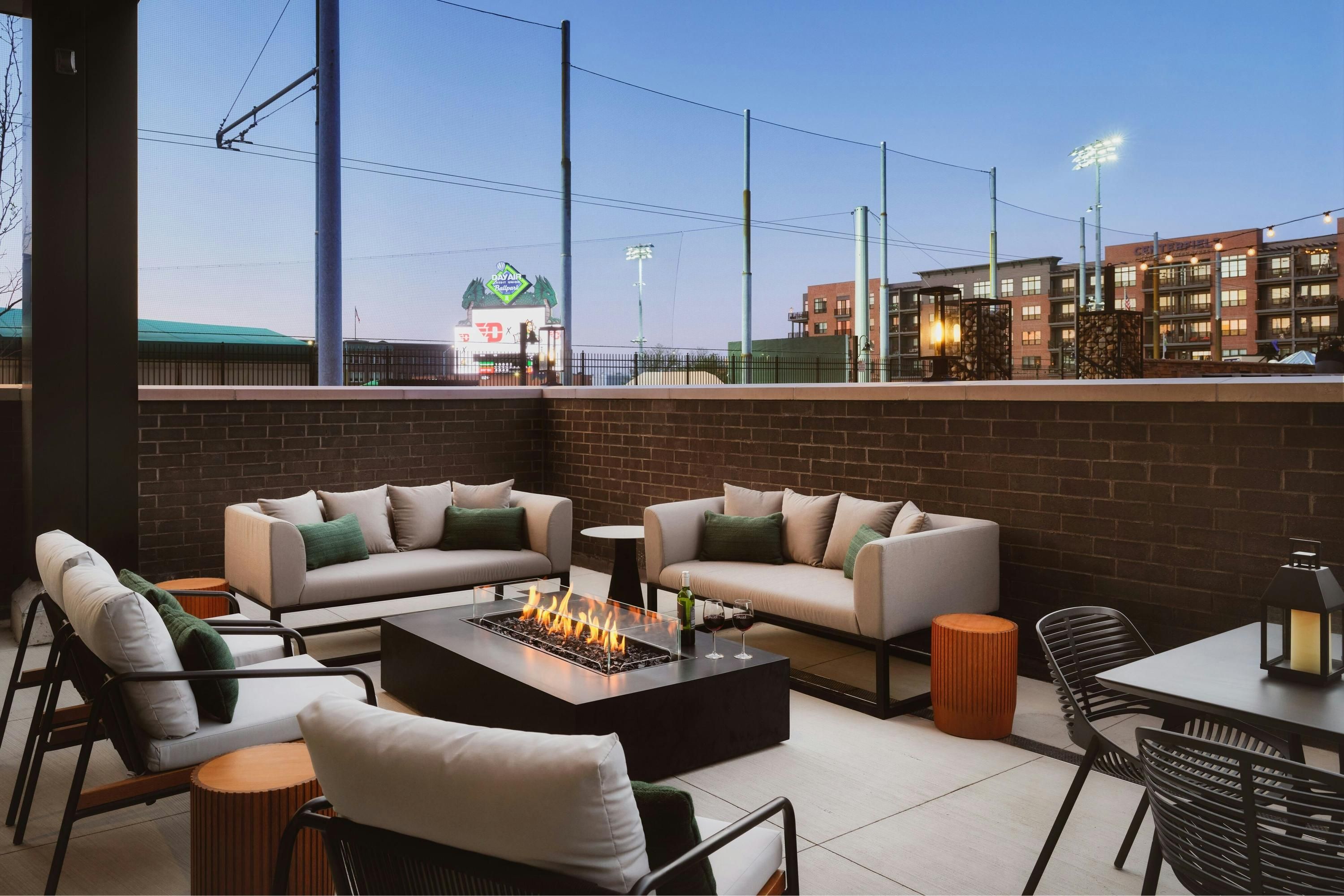 AC Hotels by Marriott Dayton - דייטון - מרפסת