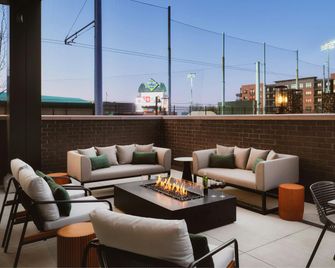 AC Hotels by Marriott Dayton - דייטון - מרפסת