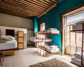 OYO Hotel Casona Poblana - Puebla - Schlafzimmer