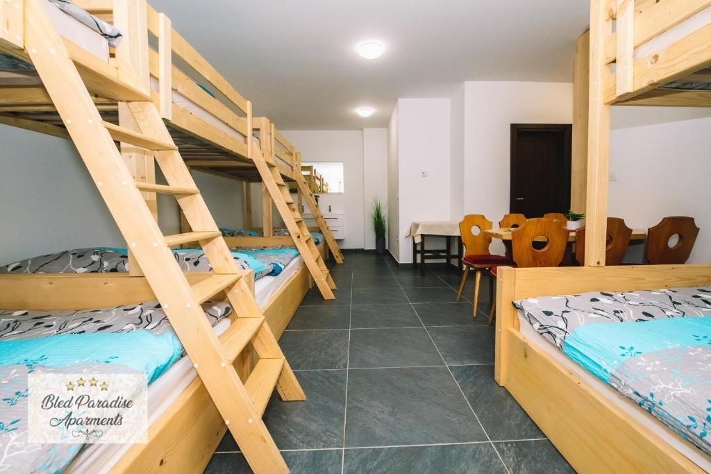 Hostel Bled Paradise Slovenia - בלד - חדר שינה