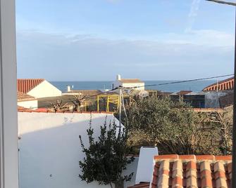 House in the heart of Port-Joinville - quartier des venelles - Ile d'Yeu - Ile d'Yeu - Balcón