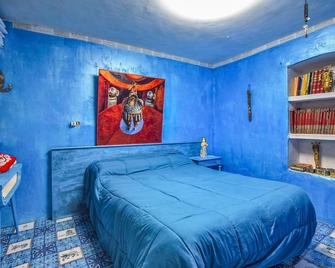 Awesome home in S, Giuliano del Sannio with 3 Bedrooms and WiFi - San Giuliano del Sannio - Camera da letto