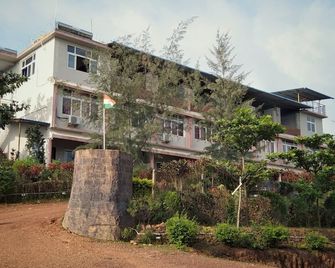 Viraz Valley - Gokarna - Building