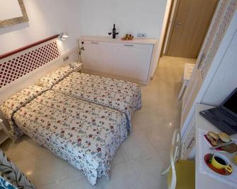 Appartamenti Katja - Bibione - Camera da letto