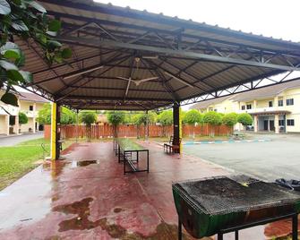 Adina Drive-In Motel Cenang - Managed By Shell Out Resort - Langkawi - Patio