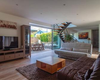 Le Paradis Perdu - Maison avec jardin paysagé - Quistinic - Sala de estar