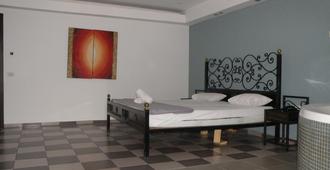 Spat Rooms Vip - Petah Tikva - Bedroom