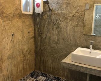 The Color Resort Amphawa - Amphawa - Salle de bain